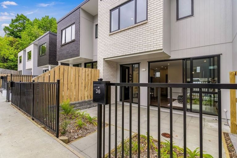 Photo of property in 36 Tokai Place, Glen Eden, Auckland, 0602