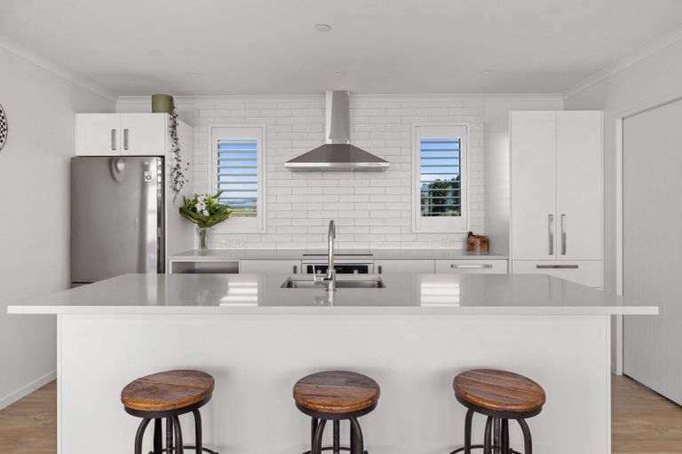 Photo of property in 37 Rochdale Road, Riversdale Beach, Masterton, 5872