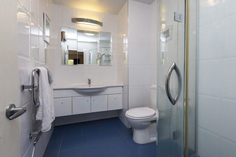 Photo of property in 26 Larch Place, Casebrook, Christchurch, 8051