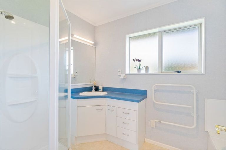 Photo of property in 9 Gimblett Court, Levin, 5510