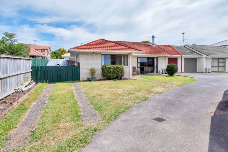 Photo of property in 1/27 Scott Road, Papakura, 2110