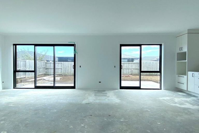 Photo of property in 9 Carronade Street, Papamoa Beach, Papamoa, 3118