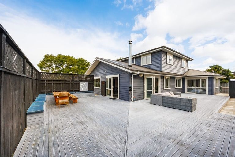 Photo of property in 47 Karina Terrace, Roslyn, Palmerston North, 4414