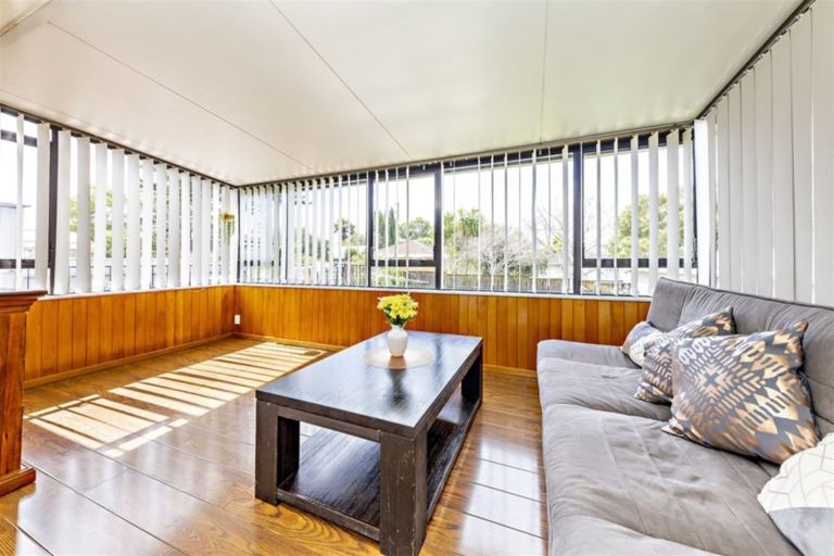 Photo of property in 49 Christmas Road, Manurewa, Auckland, 2102