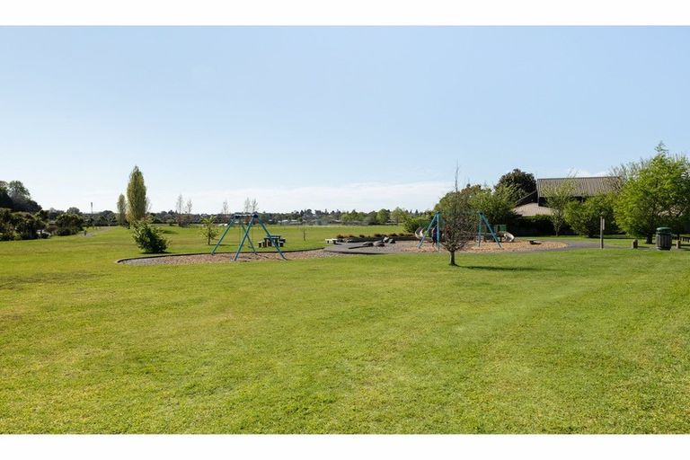Photo of property in 137 Carlton Street, Bellevue, Tauranga, 3110