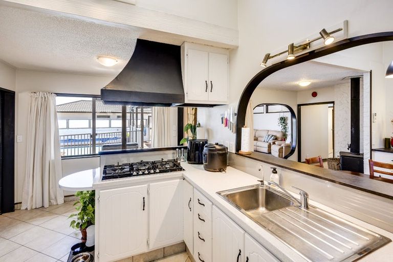 Photo of property in 1/117 Guppy Road, Taradale, Napier, 4112