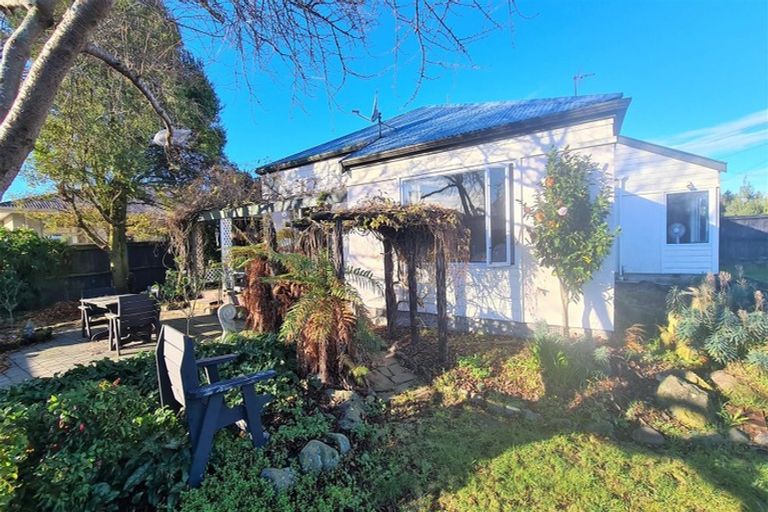Photo of property in 78 Englefield Road, Northwood, Christchurch, 8051