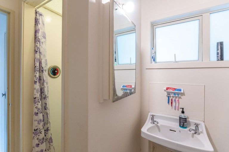 Photo of property in 62a Winston Street, Crofton Downs, Wellington, 6035