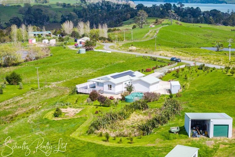 Photo of property in 70 Te Pahi River Drive, Paparoa, 0583