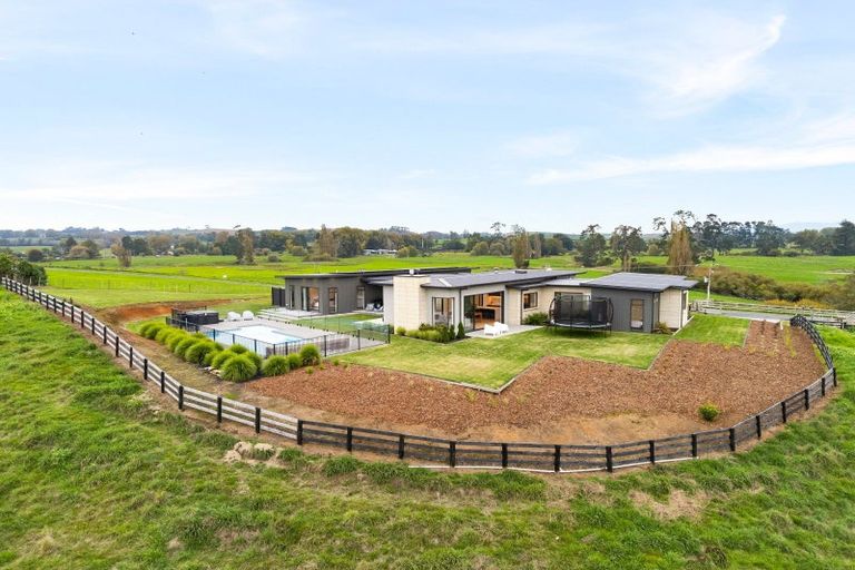 Photo of property in 2/48 Livingstone Road, Ngahinapouri, Hamilton, 3290