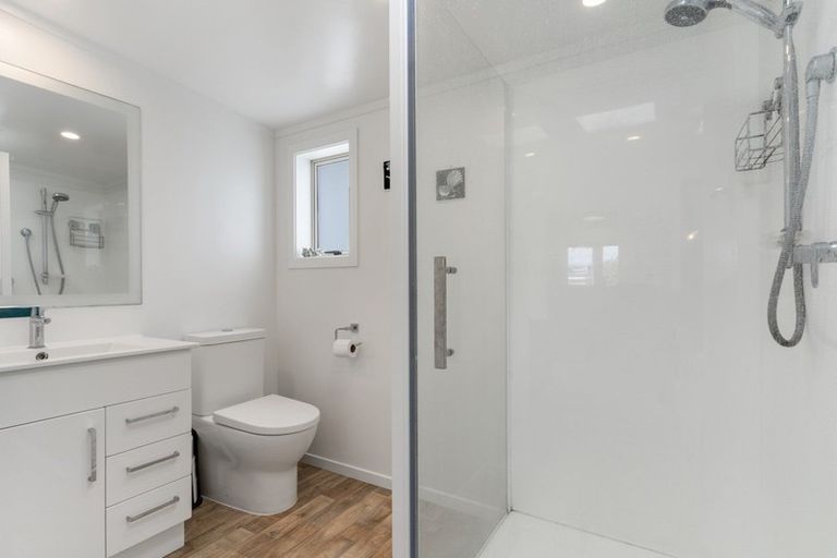 Photo of property in 312 Ocean Road, Whangamata, 3620