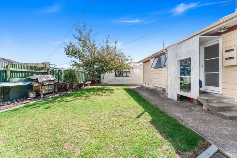 Photo of property in 5 Treviso Place, Clover Park, Auckland, 2023