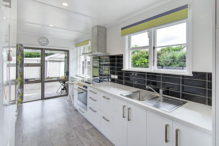 Photo of property in 4 Tararua Street, Masterton, 5810