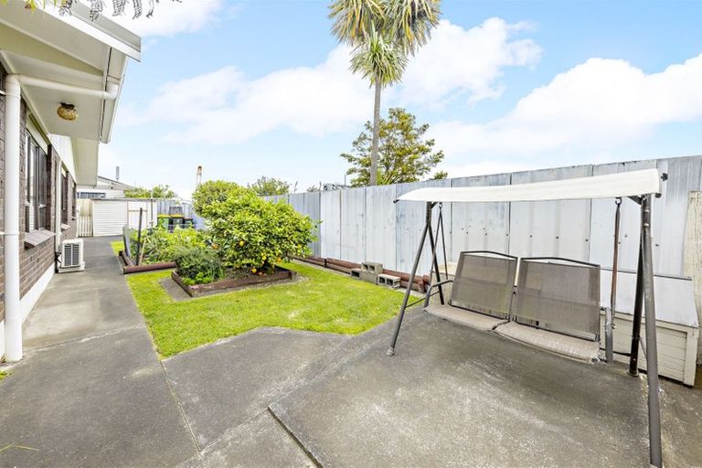 Photo of property in 2/34 Cambridge Terrace, Papatoetoe, Auckland, 2025