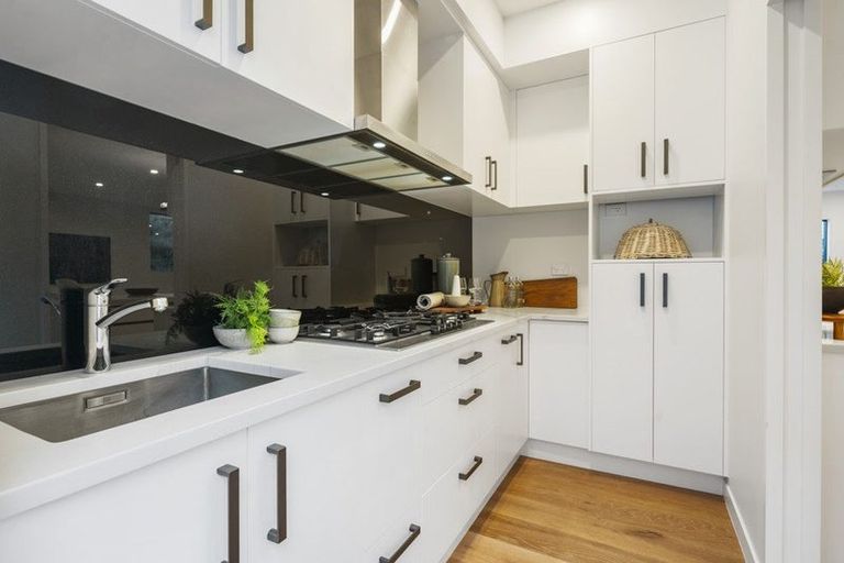 Photo of property in 12 Tawatawa Street, Long Bay, Auckland, 0630