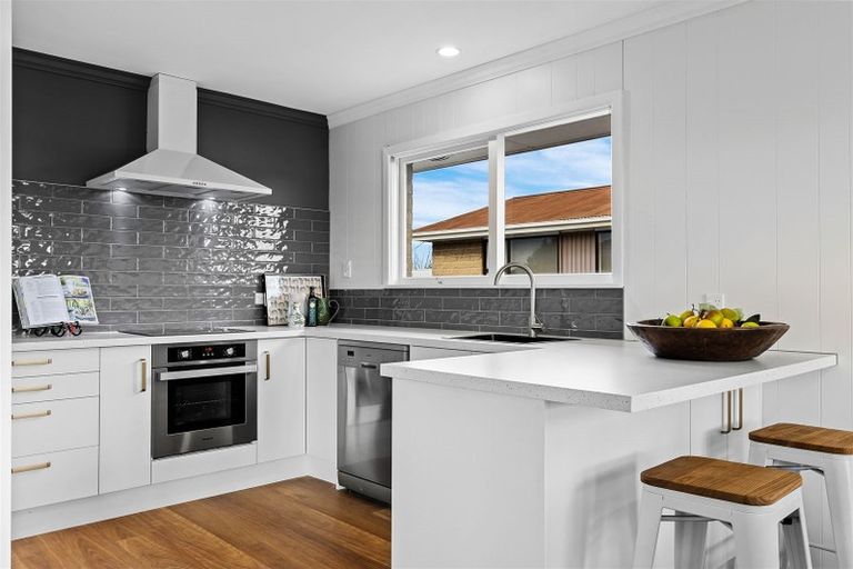 Photo of property in 39 Witham Street, Hornby, Christchurch, 8042