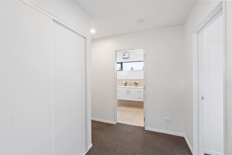 Photo of property in 2/670 Ferry Road, Woolston, Christchurch, 8023