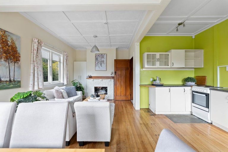 Photo of property in 98 Rifle Range Road, Dinsdale, Hamilton, 3204