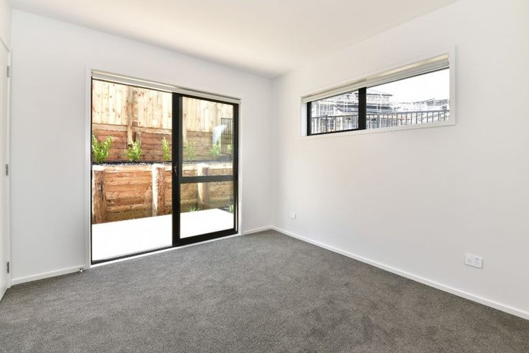 Photo of property in 31 Maraeariki Avenue, Orewa, 0931