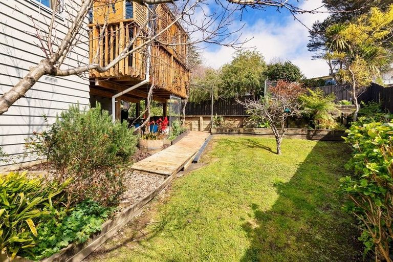 Photo of property in 33a Mason Street, New Lynn, Auckland, 0600