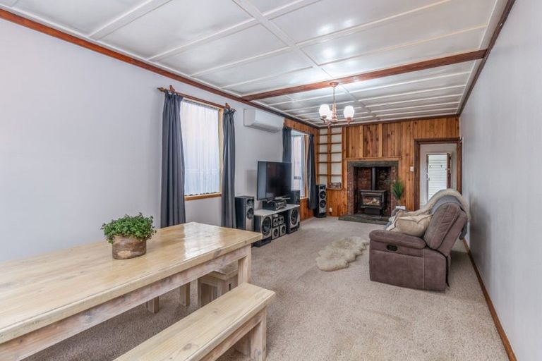 Photo of property in 19 Grey Street, Bay View, Napier, 4104