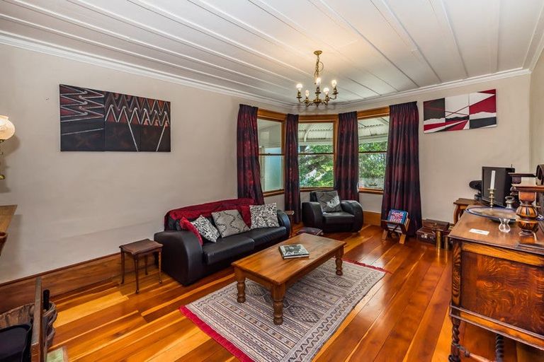 Photo of property in 64 Wellington Road, Paekakariki, 5034