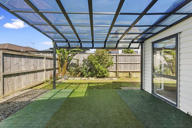 Photo of property in 15 Hoiho Road, Pukekohe, 2120