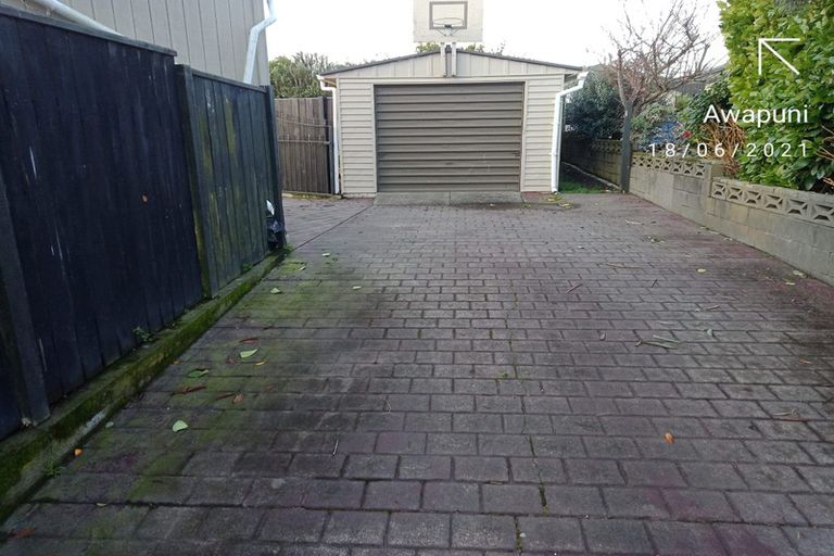 Photo of property in 1 Perth Place, Awapuni, Palmerston North, 4412