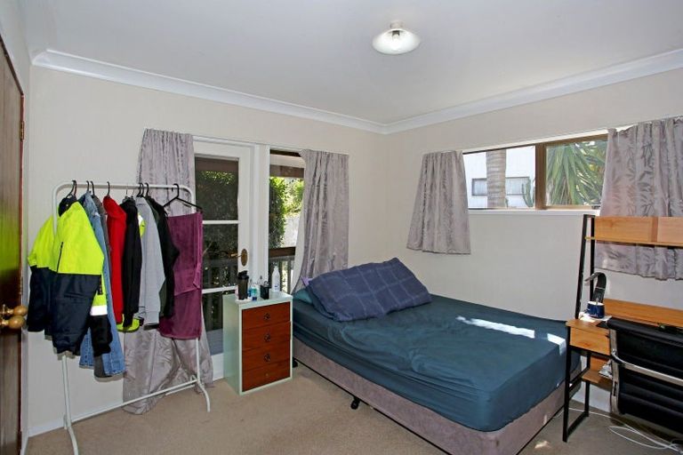 Photo of property in 26 Kingsclere Place, Goodwood Heights, Auckland, 2105