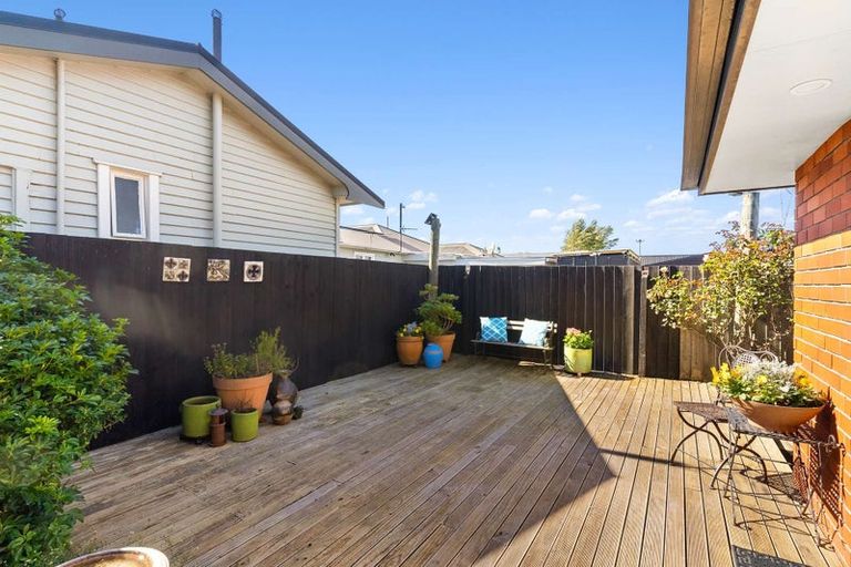 Photo of property in 49 Sawyers Arms Road, Northcote, Christchurch, 8052