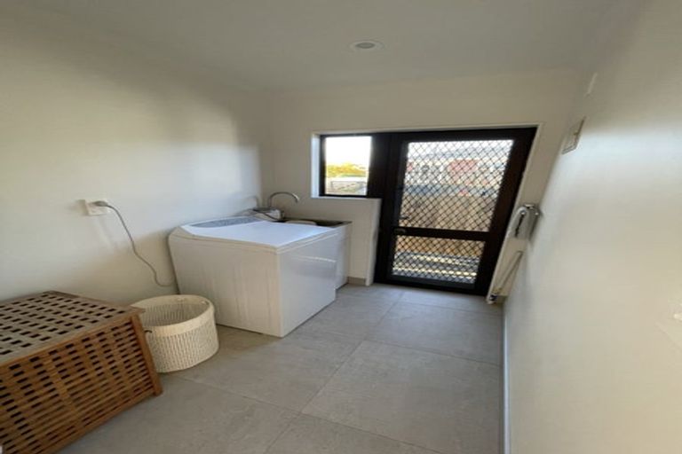 Photo of property in 323 Hobsonville Road, Hobsonville, Auckland, 0618