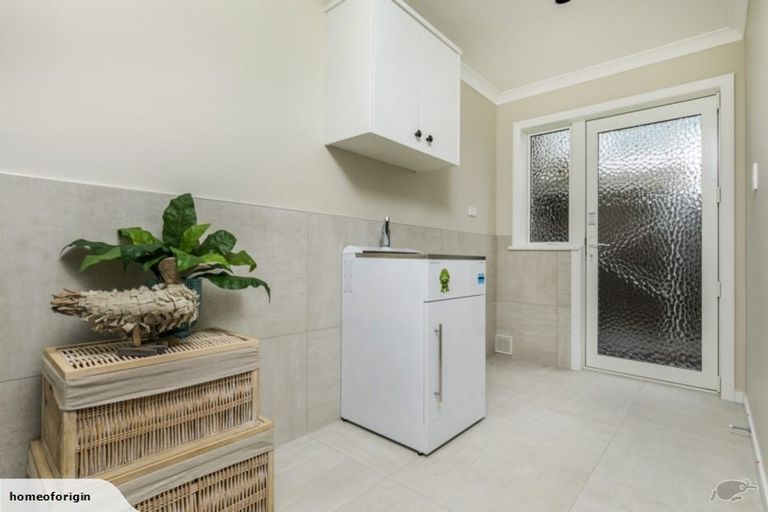 Photo of property in 55 Maka Terrace, Orewa, 0931