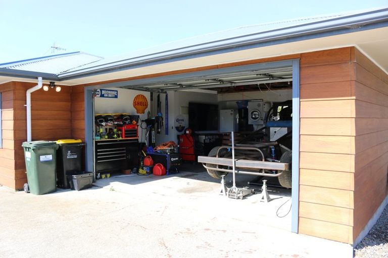 Photo of property in 35 Sherwill Street, Feilding, 4702