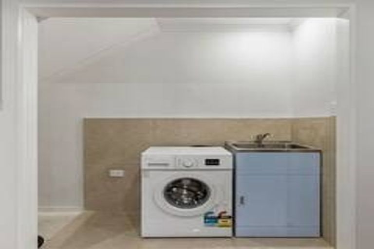 Photo of property in 18b Jupiter Street, Rosehill, Papakura, 2113