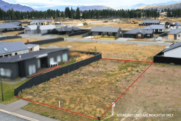 Photo of property in 12 Canal Place, Twizel, 7901