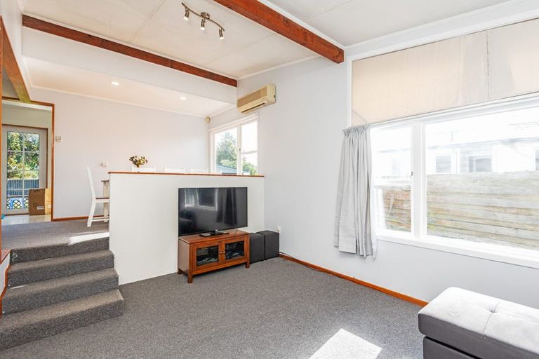 Photo of property in 88 Apollo Parade, Milson, Palmerston North, 4414
