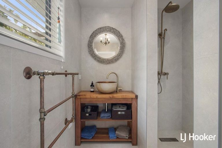 Photo of property in 21 The Crescent, Waihi Beach, 3611