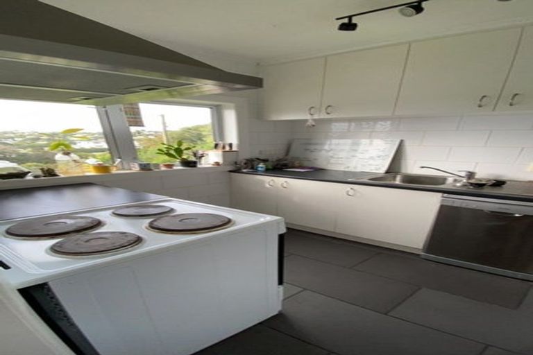 Photo of property in 54 Verviers Street, Karori, Wellington, 6012