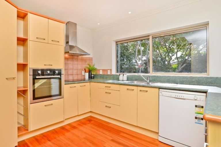 Photo of property in 10 Mangakoea Place, St Andrews, Hamilton, 3200