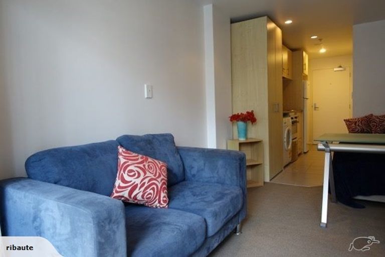 Photo of property in 23 Emily Place, Bellevue, Tauranga, 3110