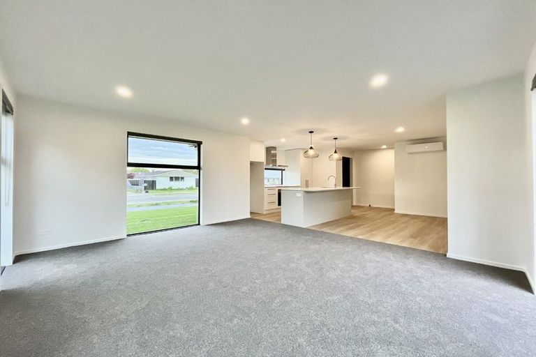 Photo of property in 16 Glovers Road, Halswell, Christchurch, 8025