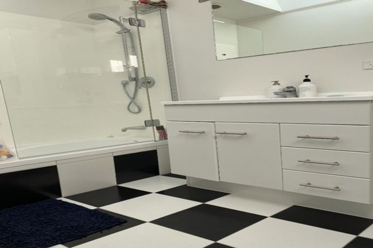 Photo of property in 14 Staithes Drive North, Whitby, Porirua, 5024