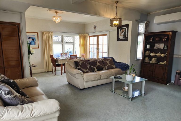 Photo of property in 53 William Street, Petone, Lower Hutt, 5012