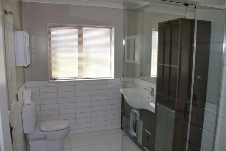Photo of property in 1 Jade Lane, Paraparaumu, 5032