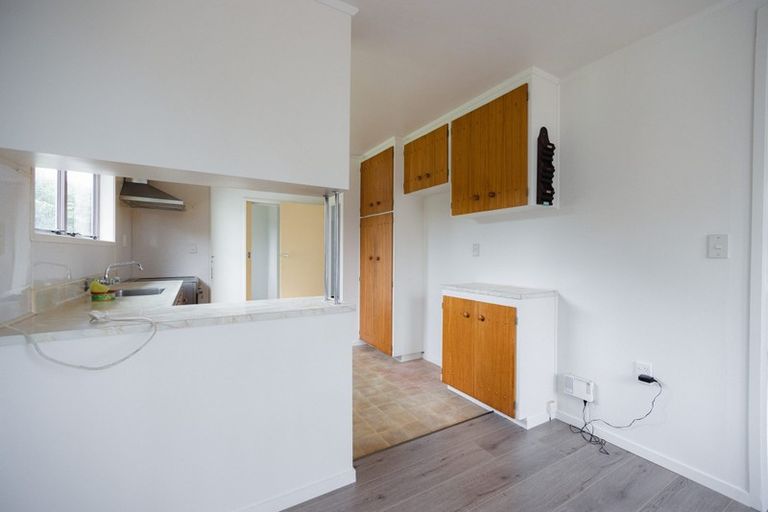 Photo of property in 14 Granville Drive, Massey, Auckland, 0614