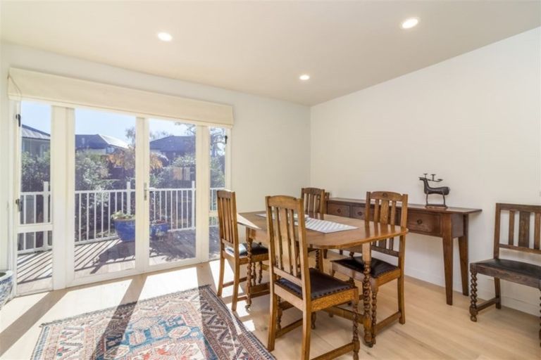 Photo of property in 2/89 Waimairi Road, Upper Riccarton, Christchurch, 8041