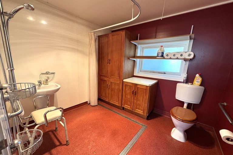 Photo of property in 93 Main Road, Clinton, 9534