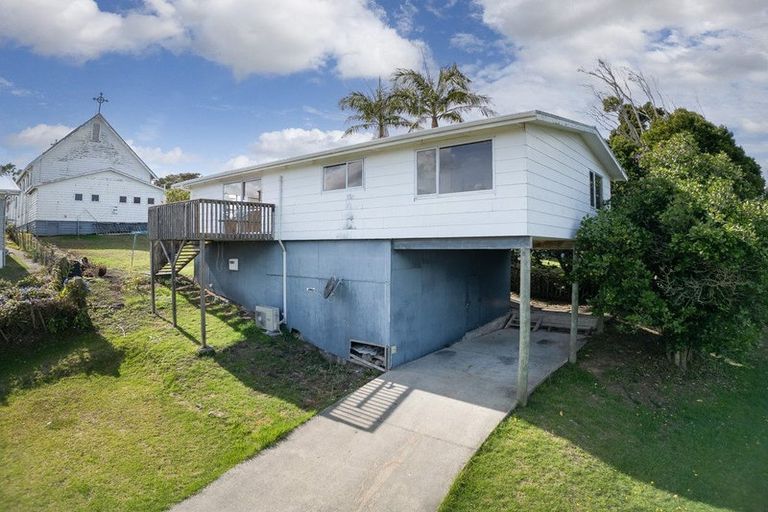 Photo of property in 11 Tunatahi Street, Dargaville, 0310