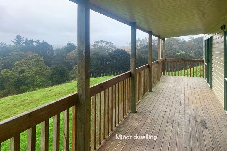 Photo of property in 1/199 Birdwood Road, Massey, Auckland, 0614
