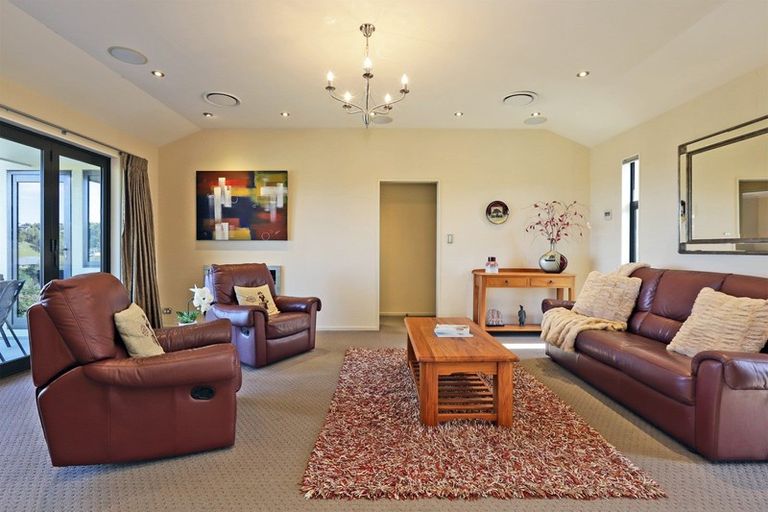 Photo of property in 102 Kent Terrace, Taradale, Napier, 4112